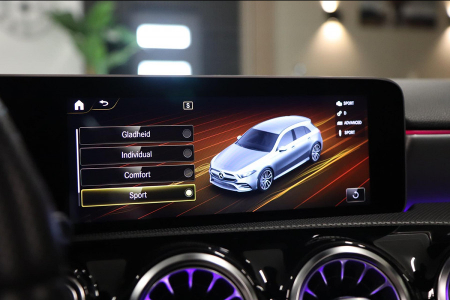 Mercedes-Benz A-Klasse AMG 35 4MATIC PANODAK/AMGSTUUR/BURM/VOL