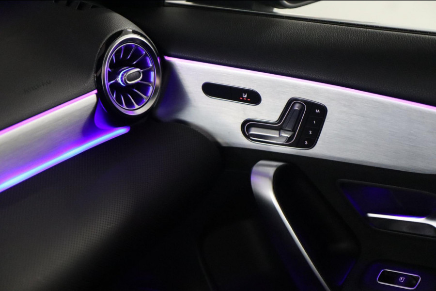 Mercedes-Benz A-Klasse 220 AMG /PANO/SFEERV/CARPLAY/CAM/STOELV/VOLL