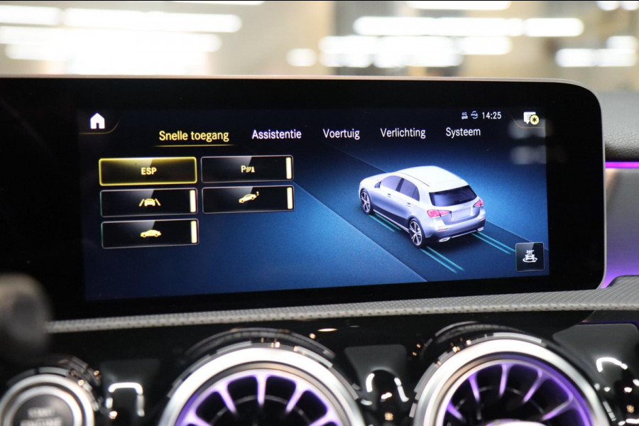 Mercedes-Benz A-Klasse 220 AMG /PANO/SFEERV/CARPLAY/CAM/STOELV/VOLL