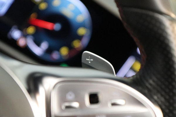 Mercedes-Benz A-Klasse 220 AMG /PANO/SFEERV/CARPLAY/CAM/STOELV/VOLL