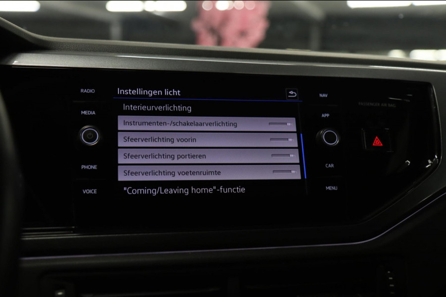 Volkswagen Polo 1.0 TSI Life R-Line IQ Light /KEYLES/CAM/CARPLAY/VOL