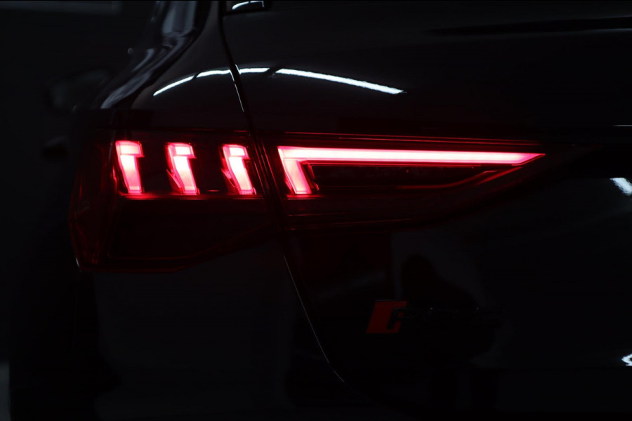 Audi RS3 Sportback 2.5 TFSI quattro /PANO/B&O/Memory/BOMVOL