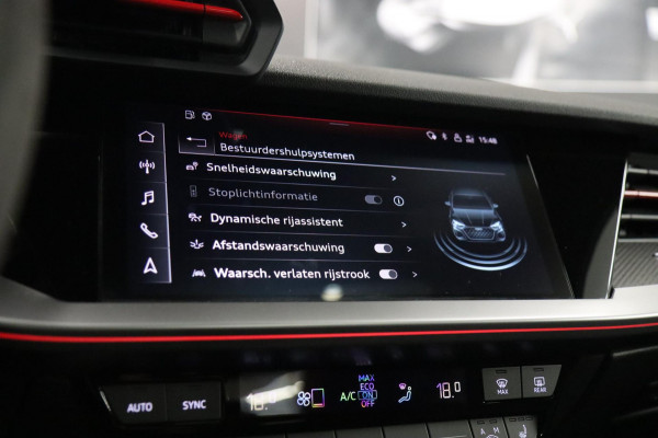 Audi RS3 Sportback 2.5 TFSI quattro /PANO/B&O/Memory/BOMVOL