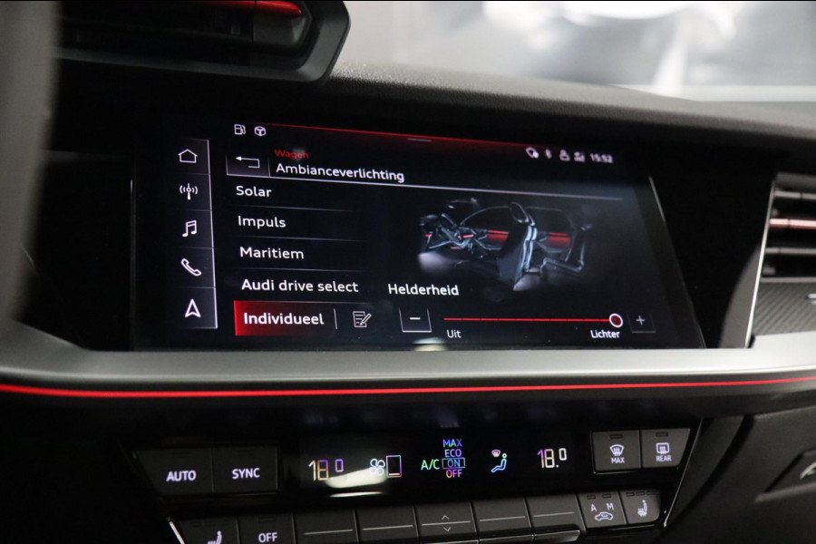 Audi RS3 Sportback 2.5 TFSI quattro /PANO/B&O/Memory/BOMVOL