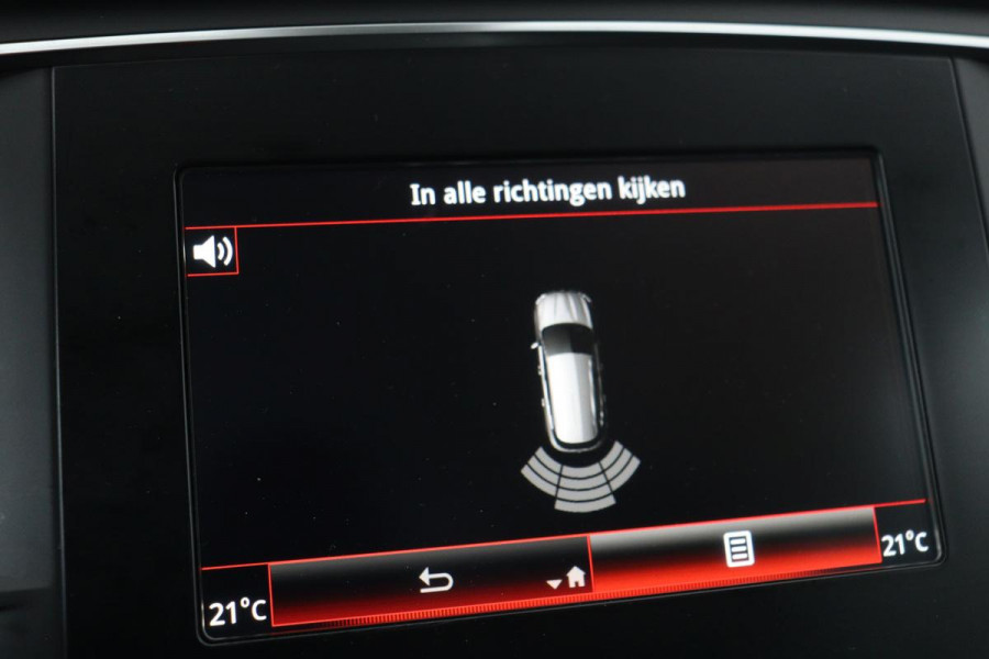 Renault Mégane 1.3 TCe Limited | Carplay | Keyless | Navigatie | Climate control | Parkeerhulp | Cruise control | DAB | Bluetooth
