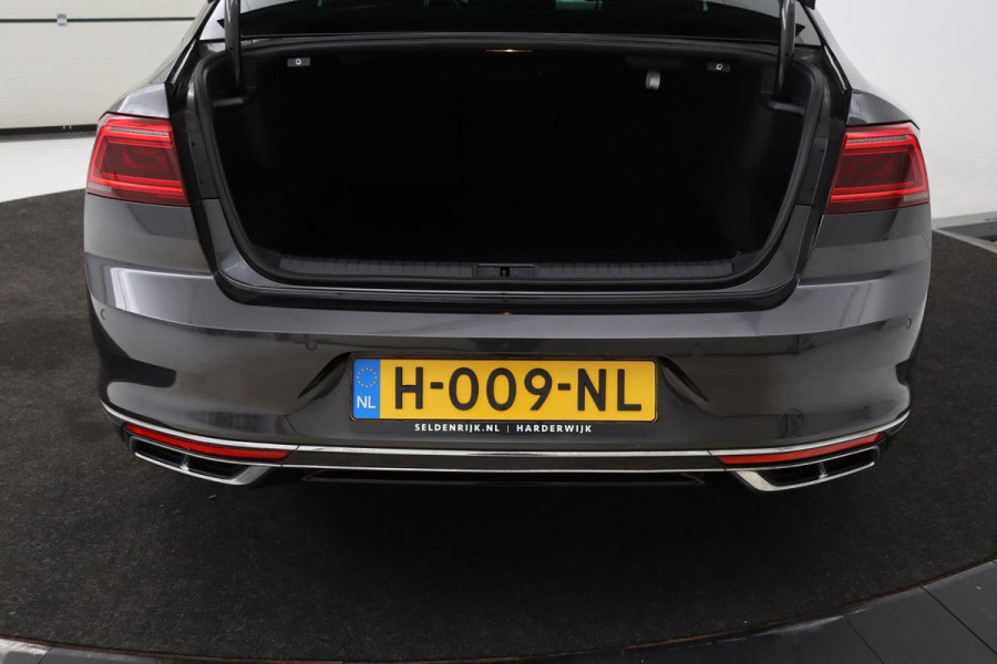 Volkswagen Passat 1.5 TSI R Line | Stoelverwarming | Matrix LED | Adaptive cruise | Carplay | Leder/Alcantara | Navigatie | Parkeerhulp