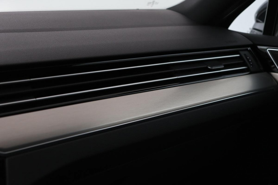 Volkswagen Passat 1.5 TSI R Line | Stoelverwarming | Matrix LED | Adaptive cruise | Carplay | Leder/Alcantara | Navigatie | Parkeerhulp
