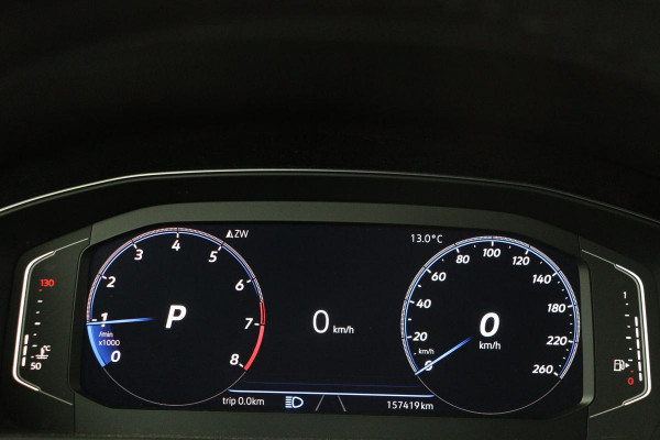 Volkswagen Passat 1.5 TSI R Line | Stoelverwarming | Matrix LED | Adaptive cruise | Carplay | Leder/Alcantara | Navigatie | Parkeerhulp