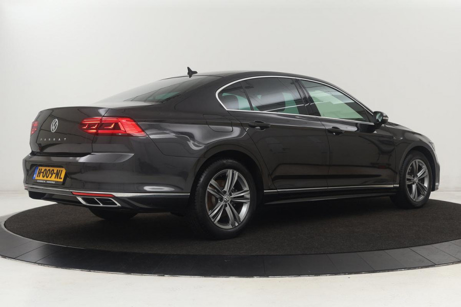 Volkswagen Passat 1.5 TSI R Line | Stoelverwarming | Matrix LED | Adaptive cruise | Carplay | Leder/Alcantara | Navigatie | Parkeerhulp