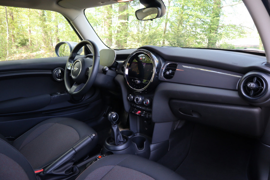 MINI Mini 1.5 One Essential | LED | Carplay |