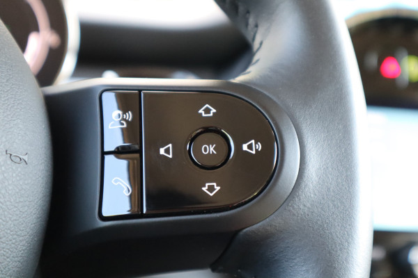 MINI Mini 1.5 One Essential | LED | Carplay |