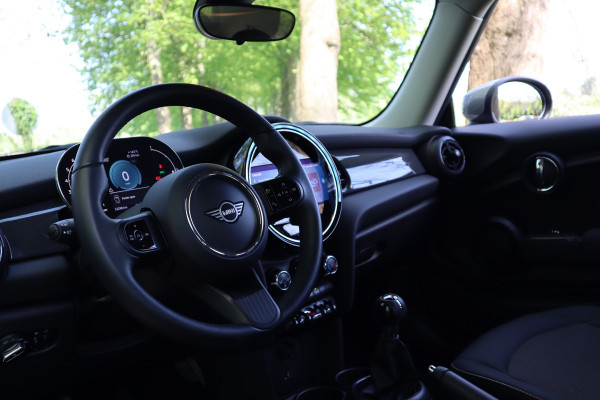 MINI Mini 1.5 One Essential | LED | Carplay |