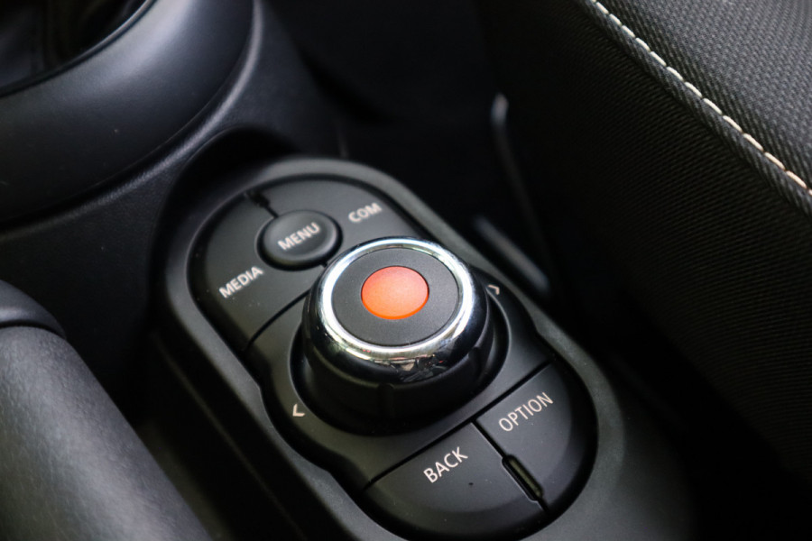 MINI Mini 1.5 One Essential | LED | Carplay |