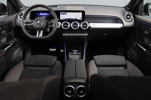 Mercedes-Benz EQB 350 4MATIC AMG Line 71 kWh | Facelift | Distronic | Burmester  | Memory | HUD | Trekhaak | Panoramadak | Verwarmd Stuurwiel | Keyless Go | Vario-achterbank |