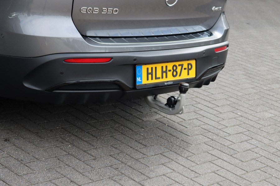 Mercedes-Benz EQB 350 4MATIC AMG Line 71 kWh | Facelift | Distronic | Burmester  | Memory | HUD | Trekhaak | Panoramadak | Verwarmd Stuurwiel | Keyless Go | Vario-achterbank |
