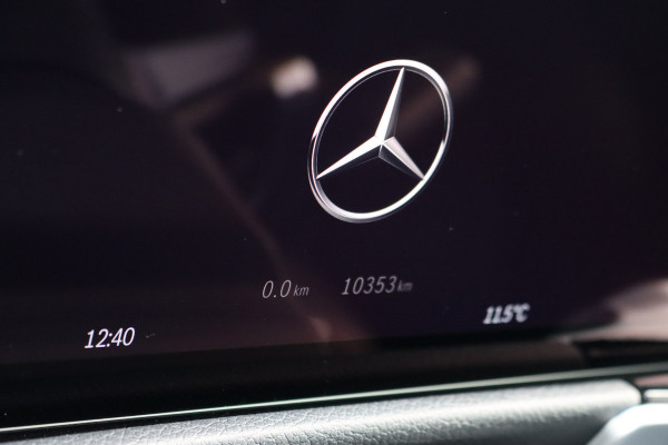 Mercedes-Benz EQB 350 4MATIC AMG Line 71 kWh | Facelift | Distronic | Burmester  | Memory | HUD | Trekhaak | Panoramadak | Verwarmd Stuurwiel | Keyless Go | Vario-achterbank |