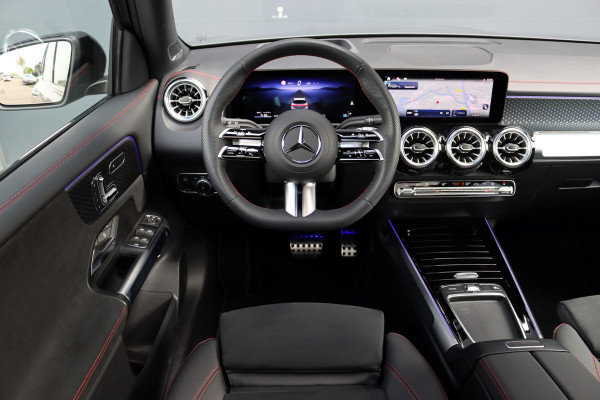 Mercedes-Benz EQB 350 4MATIC AMG Line 71 kWh | Facelift | Distronic | Burmester  | Memory | HUD | Trekhaak | Panoramadak | Verwarmd Stuurwiel | Keyless Go | Vario-achterbank |