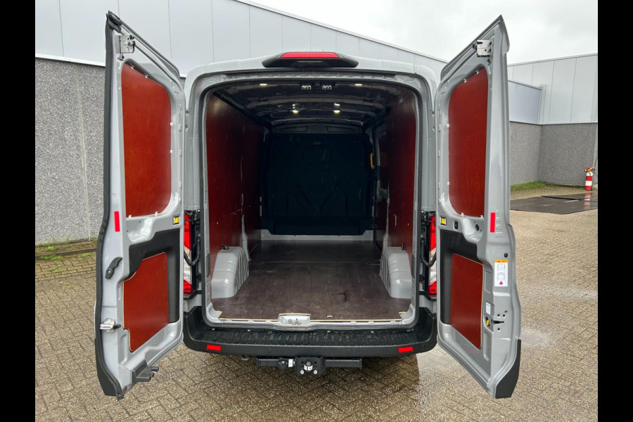 Ford Transit 350 2.0 TDCI L3H2 Trend | RAPTOR | AUTOMAAT | TREKHAAK | A.CAMERA | TREEPLANKEN | BETIMMERD | ALARM KLASSE 3 | TOPPER