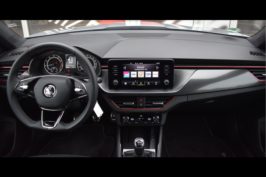 Škoda Kamiq 1.0 TSI Sport Business / Carplay / Sensoren achter / LED / Sportstoelen