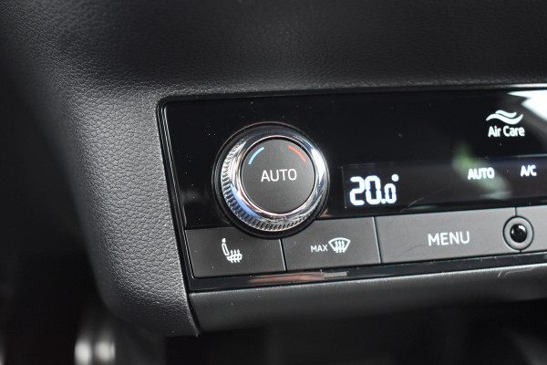 Škoda Kamiq 1.0 TSI Sport Business / Carplay / Sensoren achter / LED / Sportstoelen