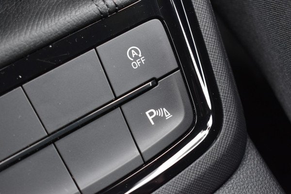 Škoda Kamiq 1.0 TSI Sport Business / Carplay / Sensoren achter / LED / Sportstoelen