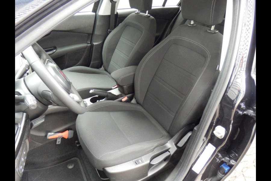 Fiat Tipo 100pk | Station | Life | Camera | Clima | Apple Carpl/ Andr. Aut