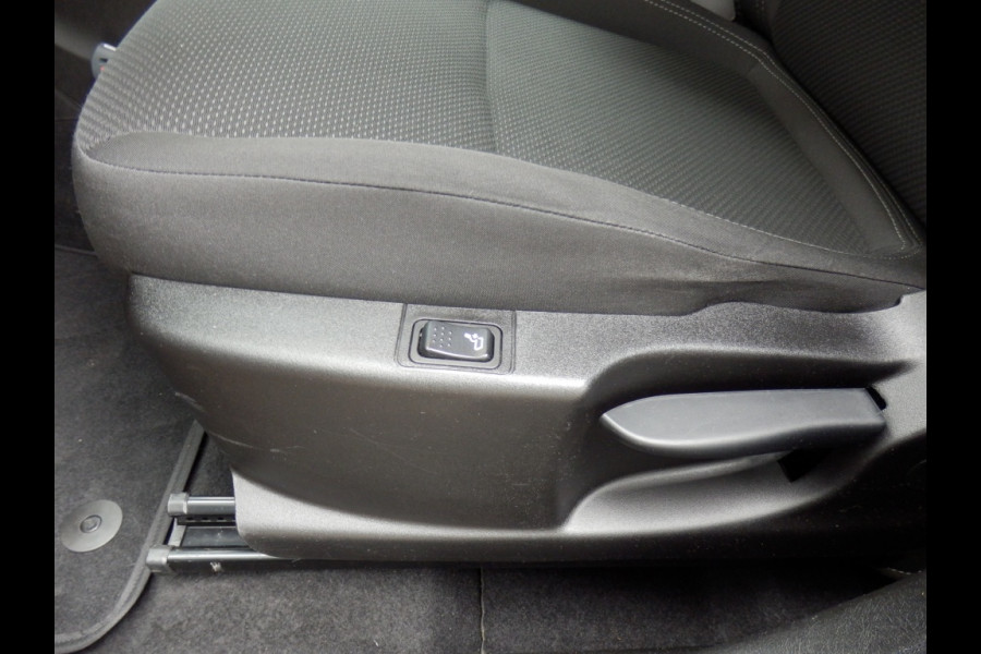 Fiat Tipo 100pk | Station | Life | Camera | Clima | Apple Carpl/ Andr. Aut