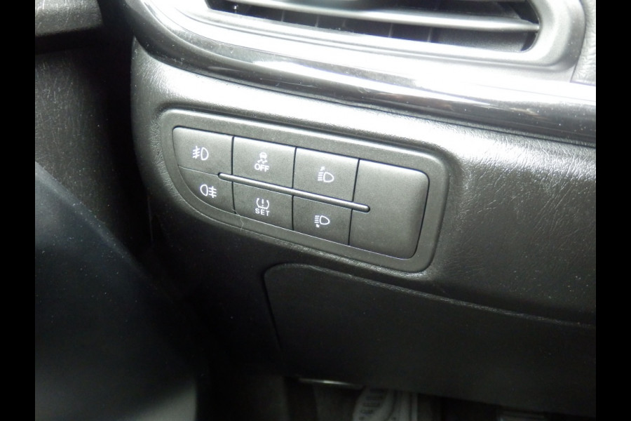 Fiat Tipo 100pk | Station | Life | Camera | Clima | Apple Carpl/ Andr. Aut