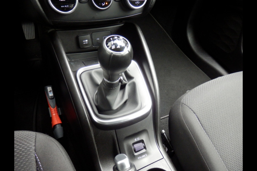 Fiat Tipo 100pk | Station | Life | Camera | Clima | Apple Carpl/ Andr. Aut