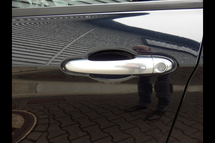 Fiat Tipo 100pk | Station | Life | Camera | Clima | Apple Carpl/ Andr. Aut