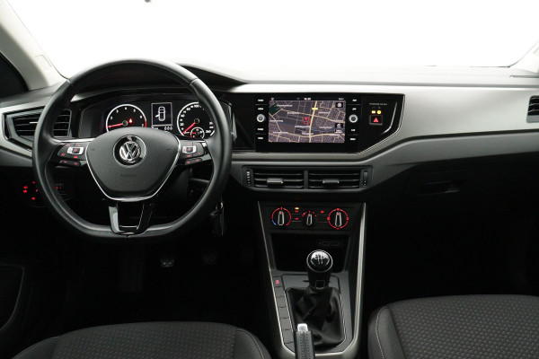 Volkswagen Polo 1.0 TSI Comfortline (NAVIGATIE CARPLAY, STUURBEDIENING, 1e EIGENAAR, GOED ONDERHOUDEN)