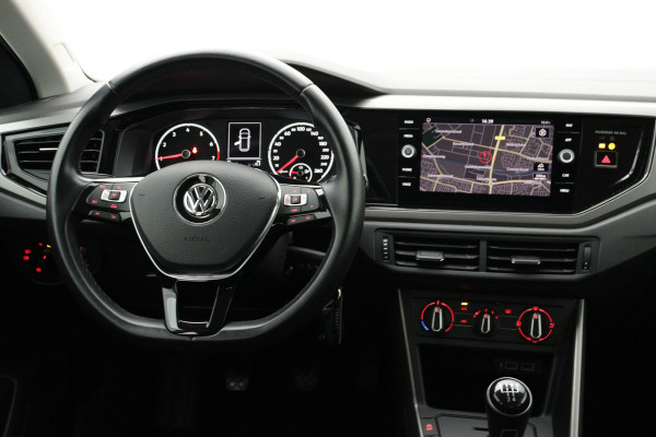 Volkswagen Polo 1.0 TSI Comfortline (NAVIGATIE CARPLAY, STUURBEDIENING, 1e EIGENAAR, GOED ONDERHOUDEN)