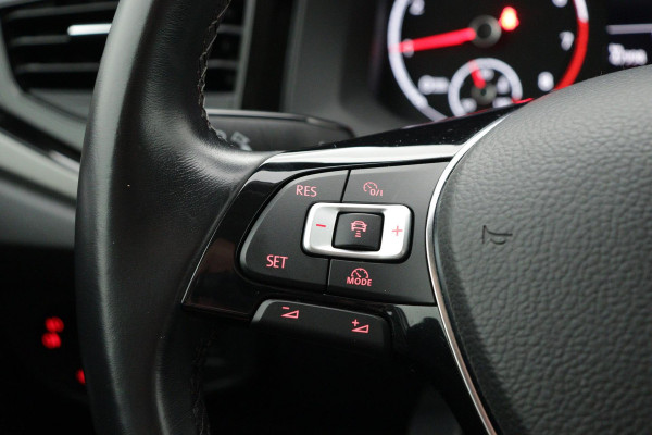 Volkswagen Polo 1.0 TSI Comfortline (NAVIGATIE CARPLAY, STUURBEDIENING, 1e EIGENAAR, GOED ONDERHOUDEN)