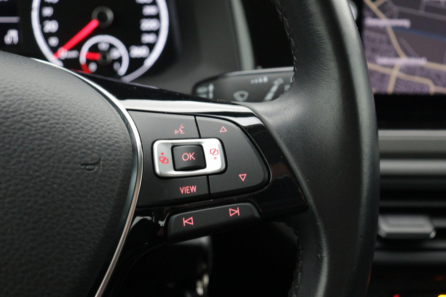 Volkswagen Polo 1.0 TSI Comfortline (NAVIGATIE CARPLAY, STUURBEDIENING, 1e EIGENAAR, GOED ONDERHOUDEN)