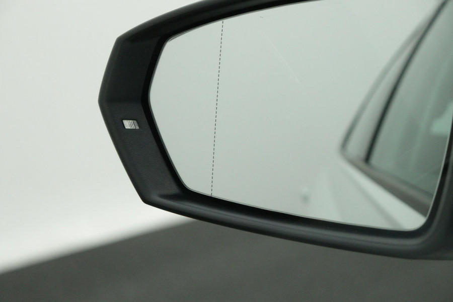 Volkswagen Polo 1.0 TSI Comfortline (NAVIGATIE CARPLAY, STUURBEDIENING, 1e EIGENAAR, GOED ONDERHOUDEN)