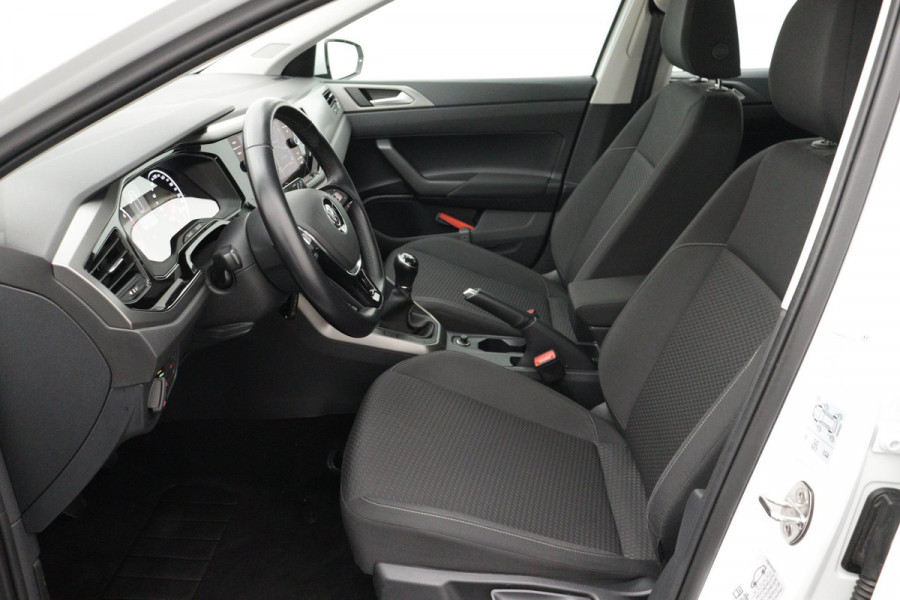 Volkswagen Polo 1.0 TSI Comfortline (NAVIGATIE CARPLAY, STUURBEDIENING, 1e EIGENAAR, GOED ONDERHOUDEN)