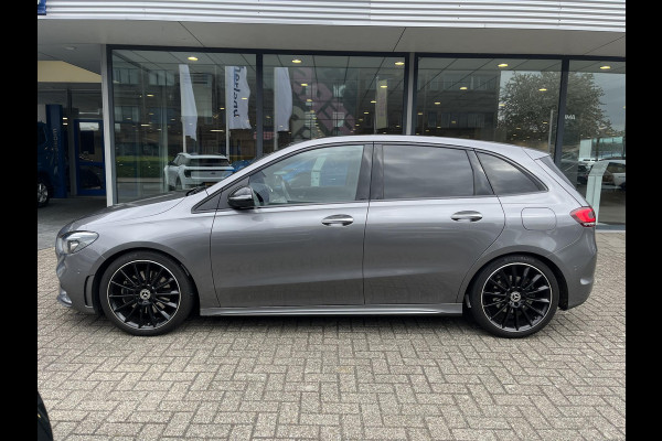 Mercedes-Benz B-Klasse 220 Launch Edition Premium Plus | 190pk Automaat | Panoramadak | Matrix LED | Stoelverwarming | Winterset