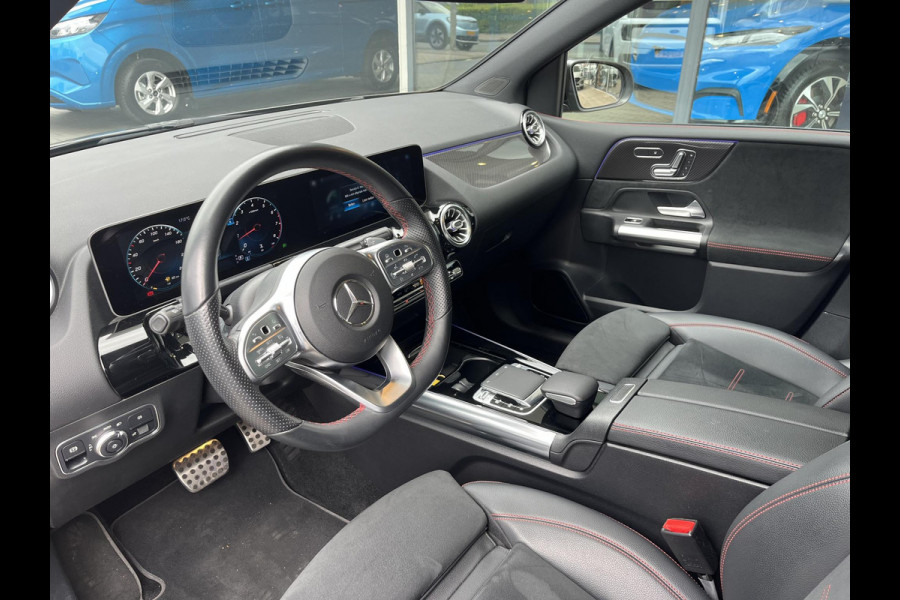 Mercedes-Benz B-Klasse 220 Launch Edition Premium Plus | 190pk Automaat | Panoramadak | Matrix LED | Stoelverwarming | Winterset