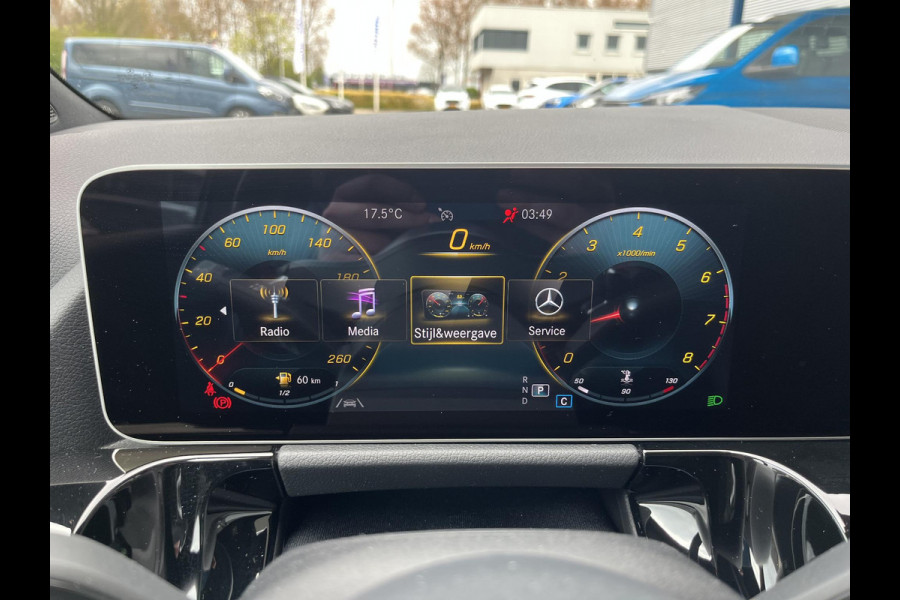 Mercedes-Benz B-Klasse 220 Launch Edition Premium Plus | 190pk Automaat | Panoramadak | Matrix LED | Stoelverwarming | Winterset