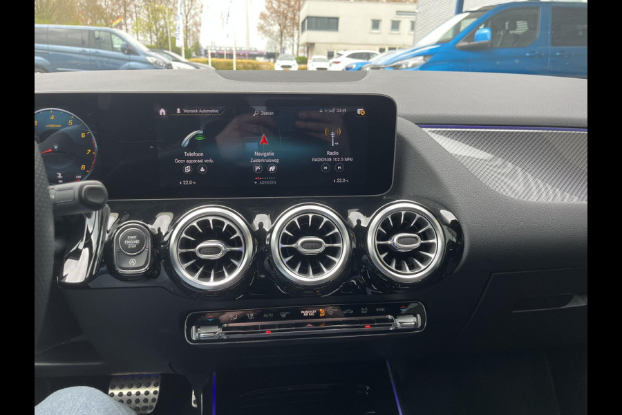 Mercedes-Benz B-Klasse 220 Launch Edition Premium Plus | 190pk Automaat | Panoramadak | Matrix LED | Stoelverwarming | Winterset