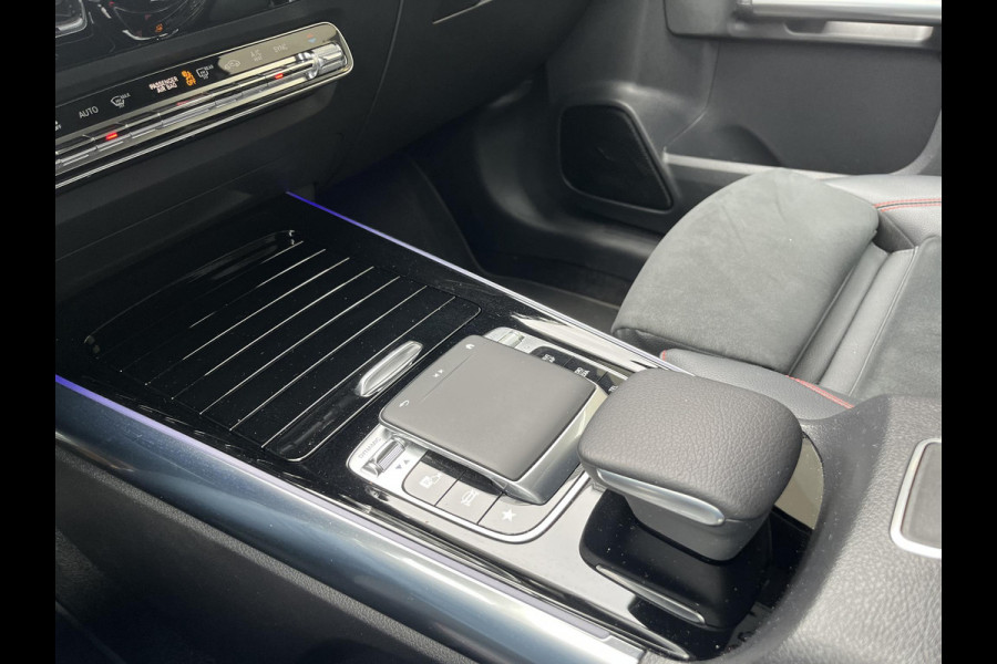 Mercedes-Benz B-Klasse 220 Launch Edition Premium Plus | 190pk Automaat | Panoramadak | Matrix LED | Stoelverwarming | Winterset