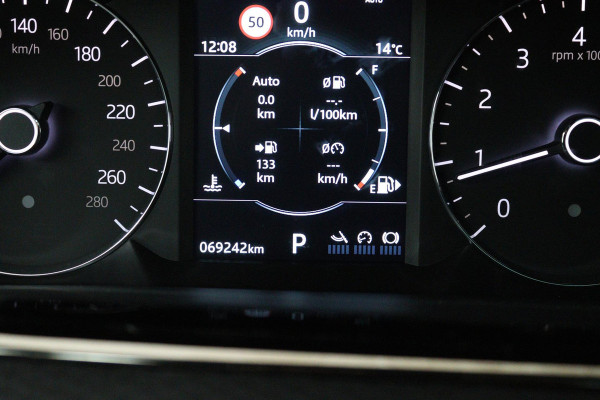 Land Rover Range Rover Evoque 2.0 P250 AWD S (PARKEERSENSOREN, STUUR/STOEL VERWARMING, CAMERA, NAVIGATIE, ELEKTR STOELEN)
