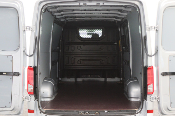 Volkswagen Crafter 30 2.0 TDI L3H2 2x Schuifdeur, Camera, Cruise, Airco, 3-Zits, Apple Carplay, Trekhaak, 18''