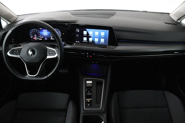Volkswagen GOLF Variant 1.5 eTSI Style (ACHTERUITRIJCAMERA, PARKEERSENSOREN, NAVIGATIE, ELEKTR STOELEN, SFEERVERLICHTING)