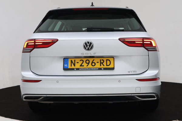 Volkswagen GOLF Variant 1.5 eTSI Style (ACHTERUITRIJCAMERA, PARKEERSENSOREN, NAVIGATIE, ELEKTR STOELEN, SFEERVERLICHTING)