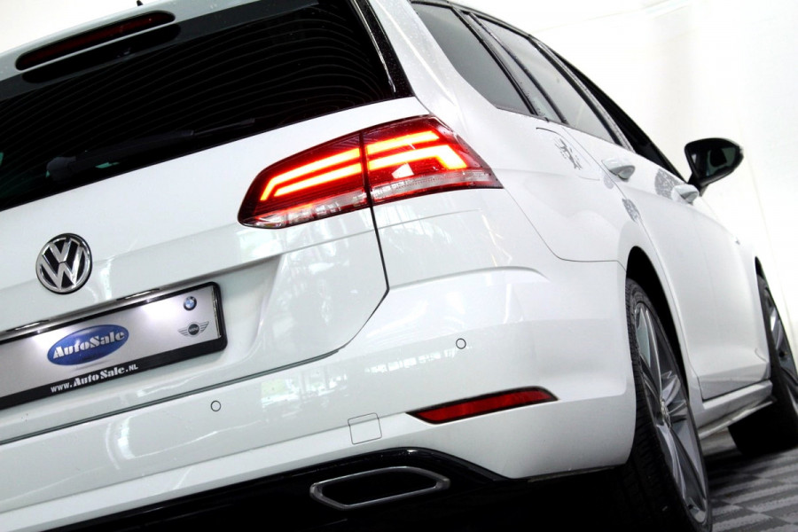 Volkswagen GOLF Variant 1.5 TSI R-Line 1eEIGNR! NAV BT STOELVW PDC '19