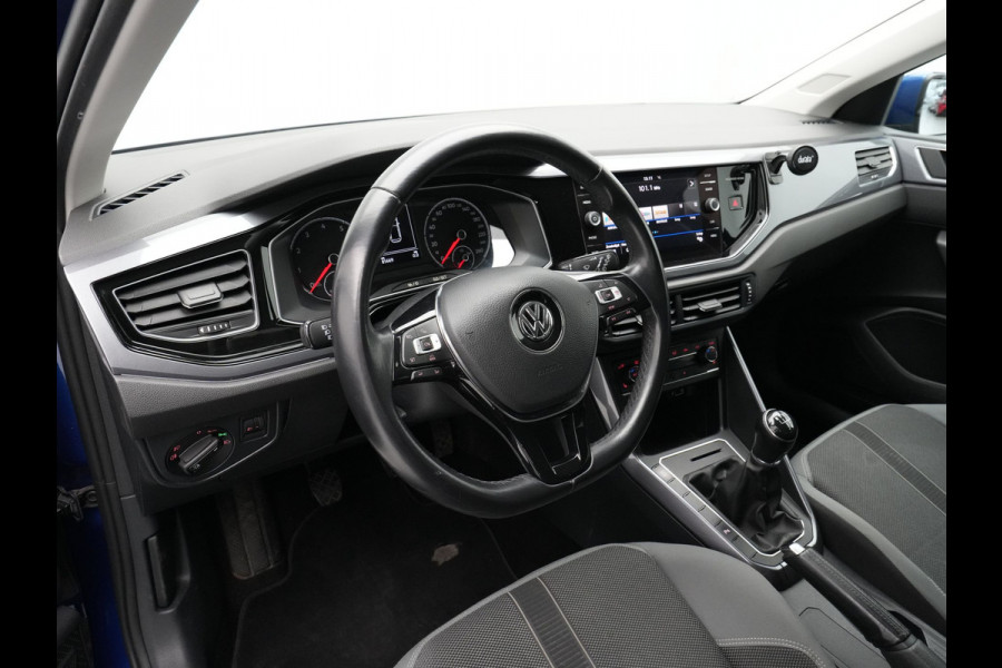 Volkswagen Polo 1.0 TSI 95pk Highline Stoelverwarming Clima Pdc Lm Velgen 140