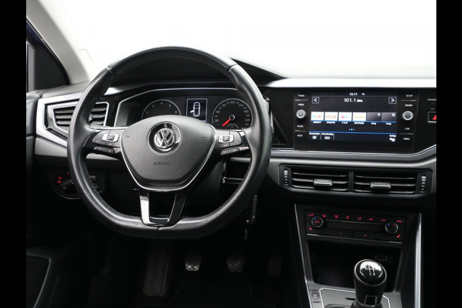 Volkswagen Polo 1.0 TSI 95pk Highline Stoelverwarming Clima Pdc Lm Velgen 140