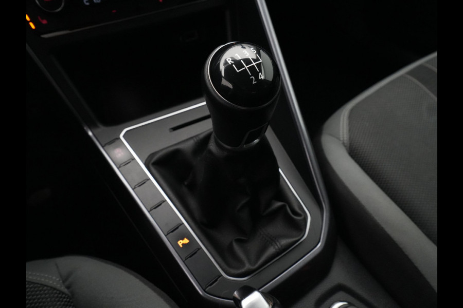 Volkswagen Polo 1.0 TSI 95pk Highline Stoelverwarming Clima Pdc Lm Velgen 140