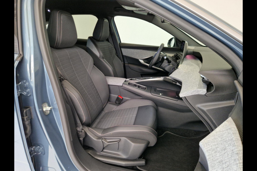 Peugeot E-3008 Allure 73 kWh | Trekhaak | Panoramic Navigation Pack